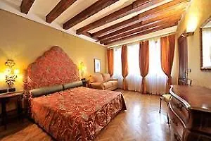 Byron Apartment Venice